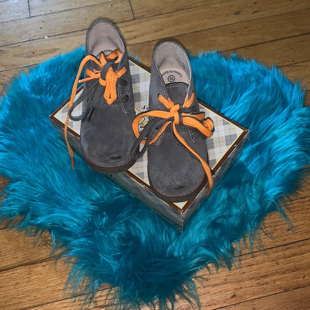 Kids dress shoe